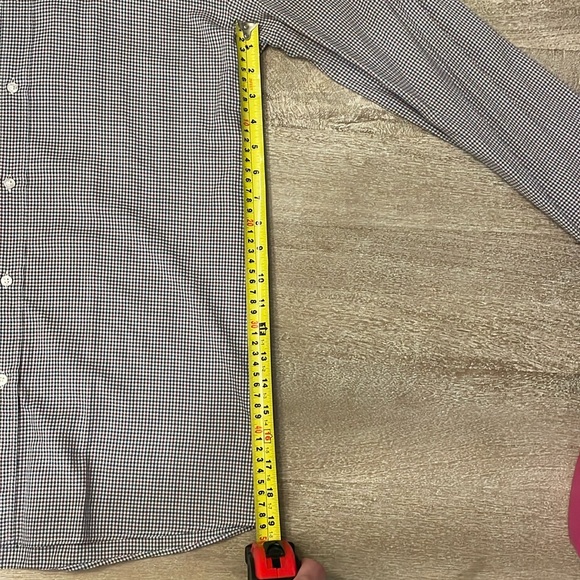 Men’s Hugo Boss long sleeve button down shirts size medium - Picture 3 of 9
